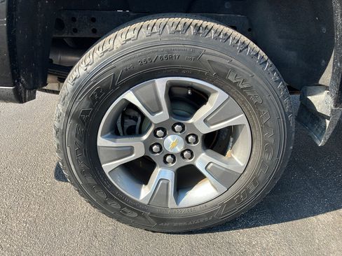 Used 2019 Chevrolet Colorado Z71 AWD/4WD image 12