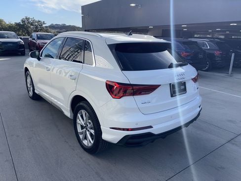 Used 2025 Audi Q3 2.0T Premium w/ Convenience Package image 8