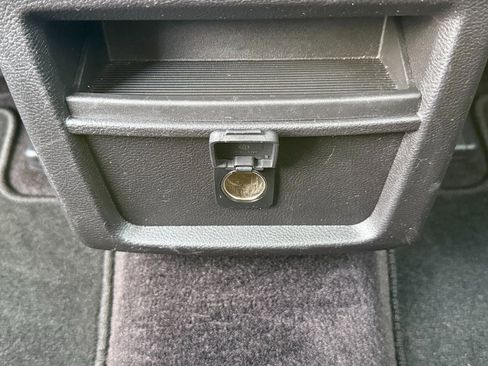 Used 2017 Ford Edge SEL image 21