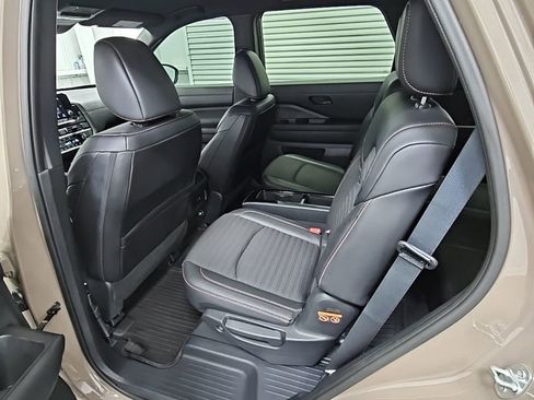 Used 2024 Nissan Pathfinder Rock Creek image 27