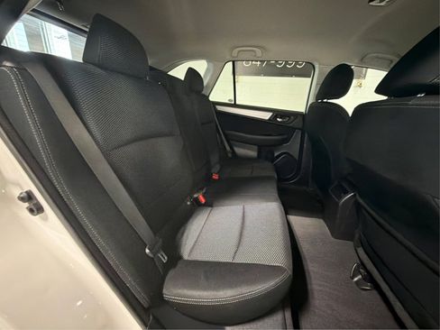 Used 2017 Subaru Outback 2.5i Premium AWD/4WD image 16