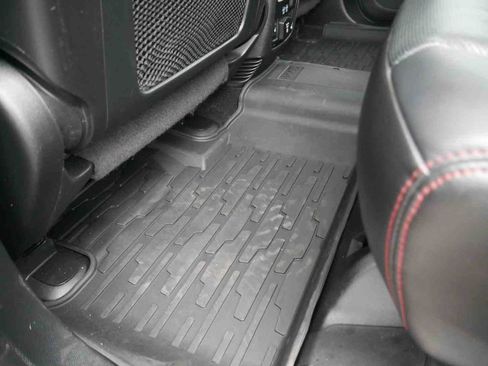 Used 2021 Jeep Grand Cherokee Trailhawk w/ Trailhawk Luxury Group image 17