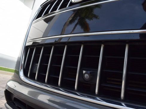 Used 2014 Audi Q7 TDI Premium Plus w/ Premium Plus Package AWD/4WD image 14