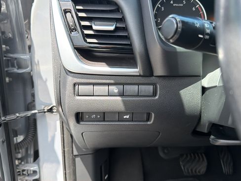 Used 2021 Nissan Rogue SL w/ Premium Package FWD image 40