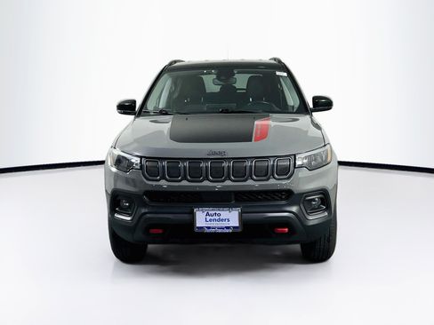 Used 2022 Jeep Compass Trailhawk w/ Trailhawk Convenience Group AWD/4WD image 2