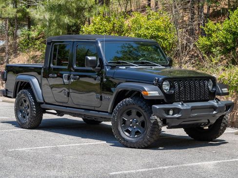 Used 2020 Jeep Gladiator Sport w/ Quick Order Package 23S AWD/4WD image 3