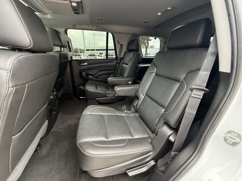 Used 2018 GMC Yukon SLT w/ Premium Edition image 29