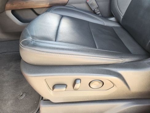 Used 2023 GMC Sierra 1500 SLT image 27