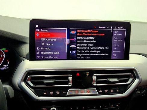 Used 2022 BMW X4 xDrive30i w/ Parking Assistance Package AWD/4WD image 18