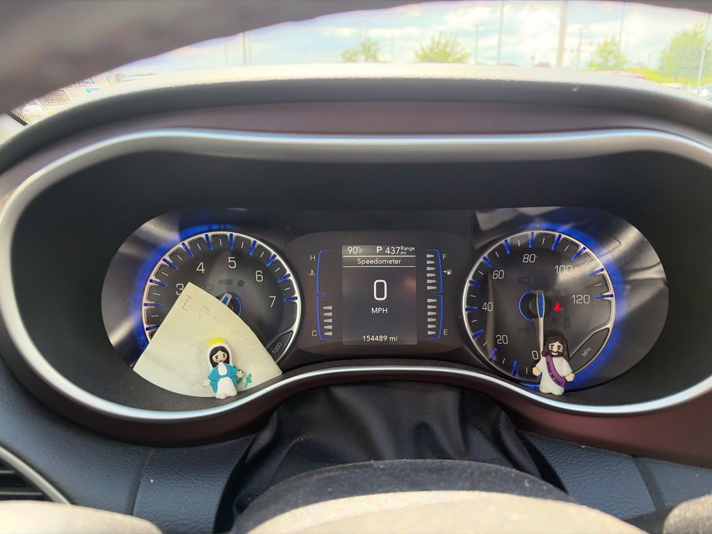 Used 2020 Chrysler Pacifica Touring-L FWD image 3