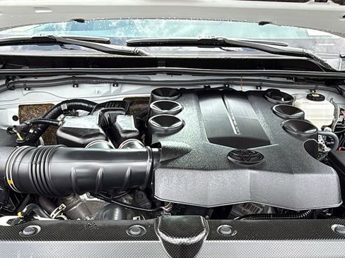 Certified 2024 Toyota 4Runner SR5 image 31