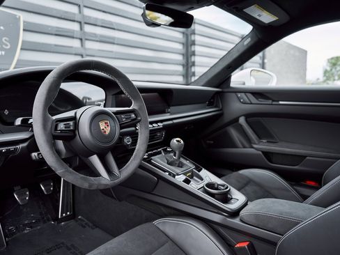 Used 2025 Porsche 911 GT3 w/ Chrono Package image 2