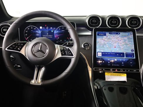 Used 2026 Mercedes-Benz GLC 300 4MATIC image 42