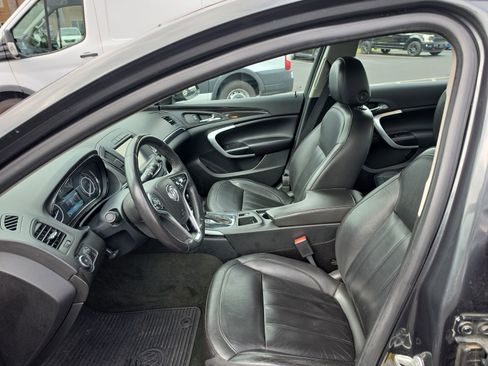 Used 2017 Buick Regal Premium w/ Driver Confidence Package #2 FWD image 9