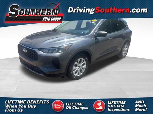 Used 2024 Ford Escape Active FWD image 1