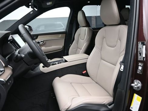 New 2026 Volvo XC90 T8 Ultra w/ Lounge Package AWD/4WD image 10