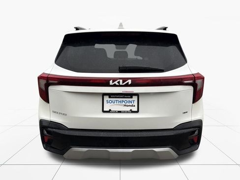Used 2024 Kia Seltos SX image 7