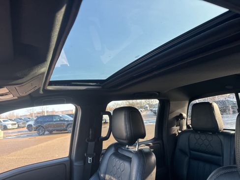 Used 2022 Nissan Frontier PRO-4X w/ Pro-4X Premium Package image 25