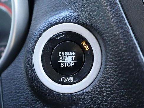 Used 2018 Dodge Journey SXT w/ Connectivity Group image 33