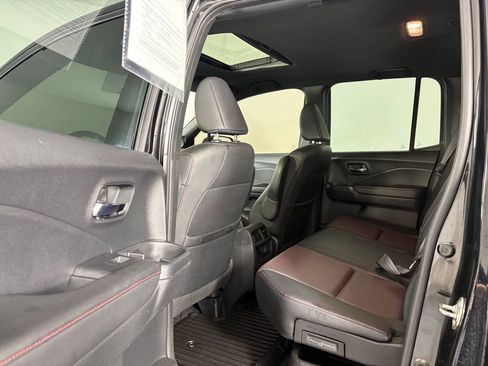 Used 2017 Honda Ridgeline Black Edition image 23