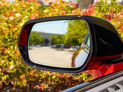 Used 2025 Cadillac Optiq Sport 1 image 25