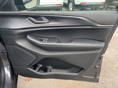 New 2025 Jeep Grand Cherokee Laredo X image 10