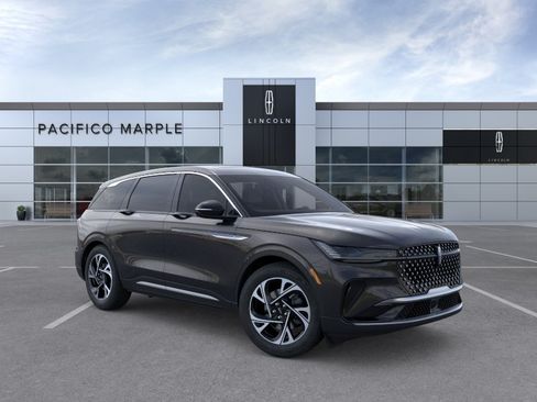 New 2026 Lincoln Nautilus Premier w/ Equipment Group 102A AWD/4WD image 7