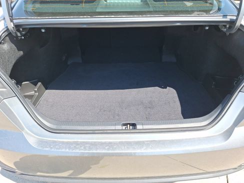 Used 2026 Toyota Camry SE FWD image 36