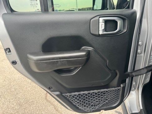 Used 2020 Jeep Wrangler Unlimited Rubicon AWD/4WD image 23