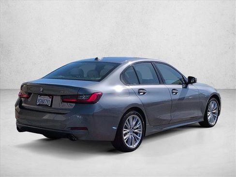 Used 2023 BMW 330i Sedan w/ Premium Package RWD image 5