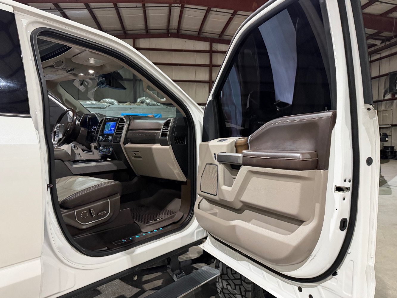 Used 2019 Ford F250 Limited w/ Snow Plow Prep Package AWD/4WD image 22
