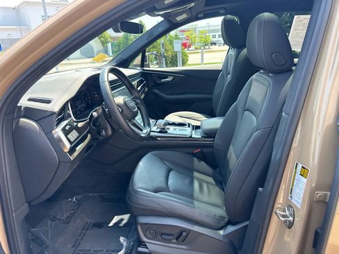 Used 2025 Audi Q7 3.0T Premium Plus w/ Premium Plus Package AWD/4WD image 8