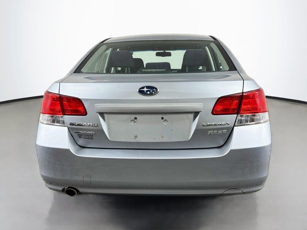 Used 2013 Subaru Legacy 2.5i Premium w/ All-Weather Pkg AWD/4WD image 7