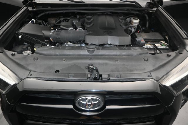 Used 2019 Toyota 4Runner SR5 RWD image 19