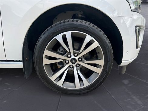 Certified 2021 Ford Expedition Platinum image 14