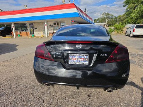 Used 2011 Nissan Altima 2.5 S w/ Convenience Pkg FWD image 12