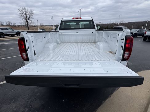 New 2025 GMC Sierra 2500 Pro image 5