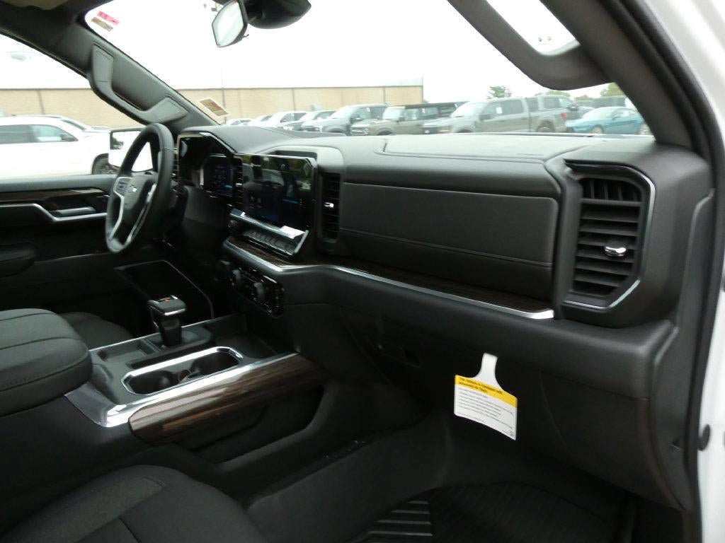 New 2026 Chevrolet Silverado 1500 RST AWD/4WD image 14