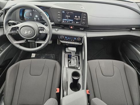 New 2026 Hyundai Elantra Sport FWD image 25