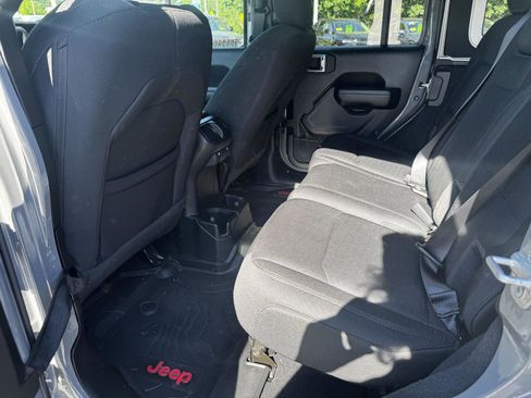 Used 2021 Jeep Wrangler Unlimited Sport AWD/4WD image 17