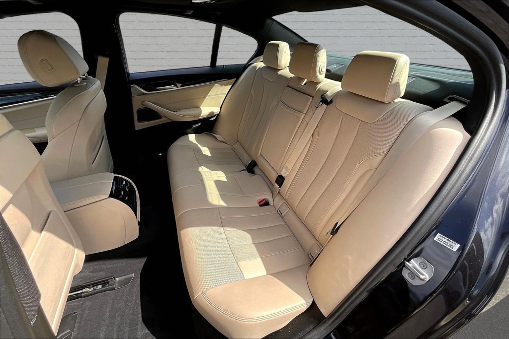 Used 2022 BMW 540i w/ Premium Package RWD image 21