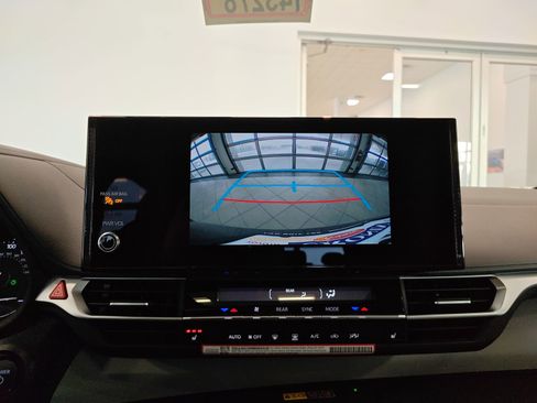 New 2026 Toyota Sienna XLE image 28