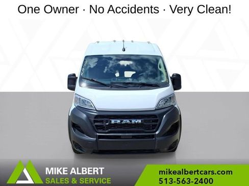 Used 2023 RAM ProMaster 2500 FWD image 2