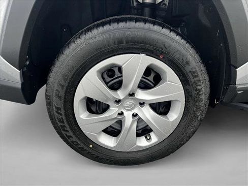 Certified 2025 Toyota RAV4 LE image 26
