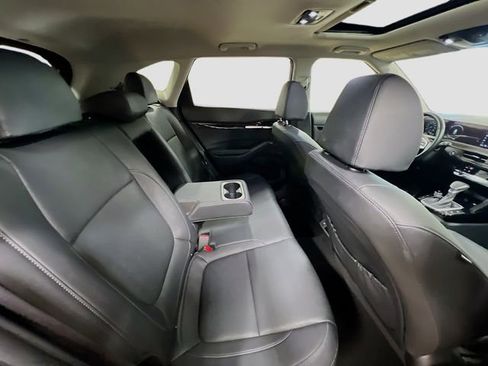 Certified 2025 Kia Seltos EX w/ EX Sunroof Package image 27