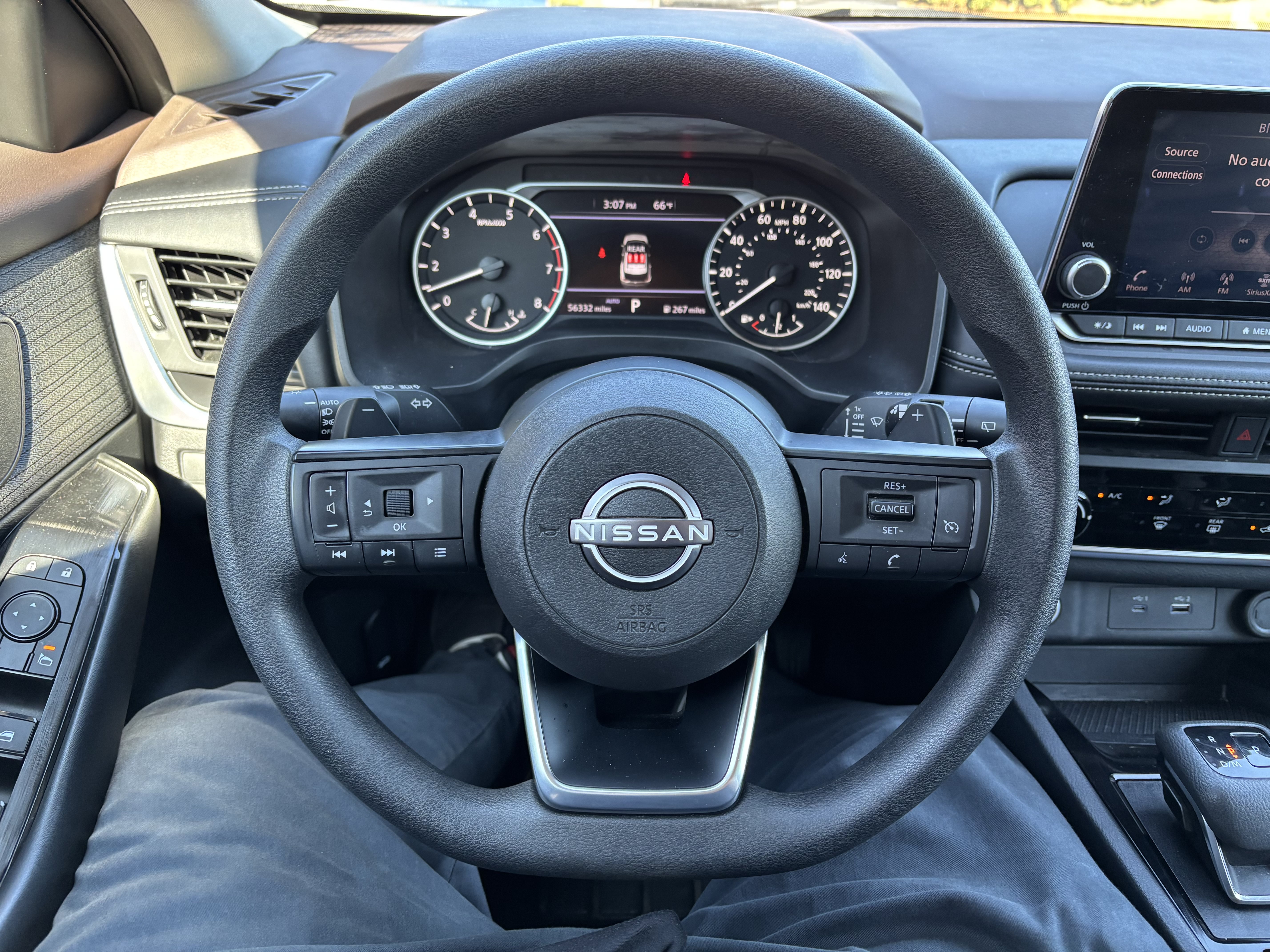 Used 2023 Nissan Rogue S AWD/4WD image 18
