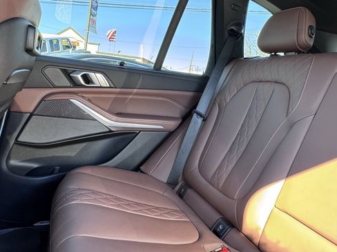 Used 2022 BMW X5 M50i w/ Executive Package image 16