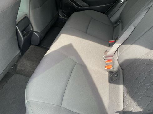 Used 2020 Toyota Corolla LE image 9