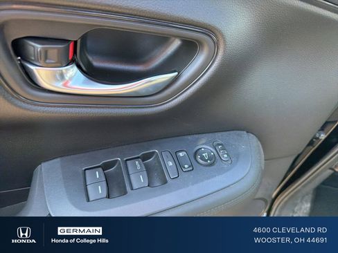 Used 2024 Honda HR-V LX image 14