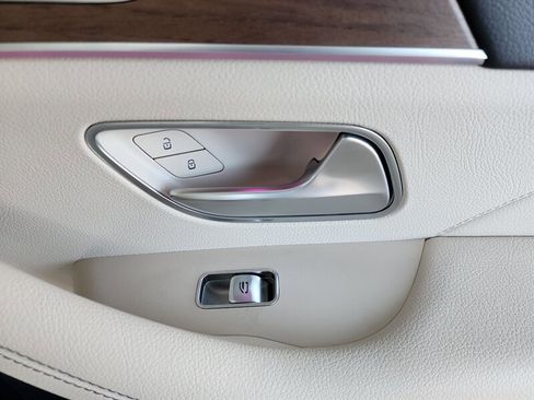 Used 2023 Mercedes-Benz GLE 350 4MATIC w/ AMG Line Exterior image 69